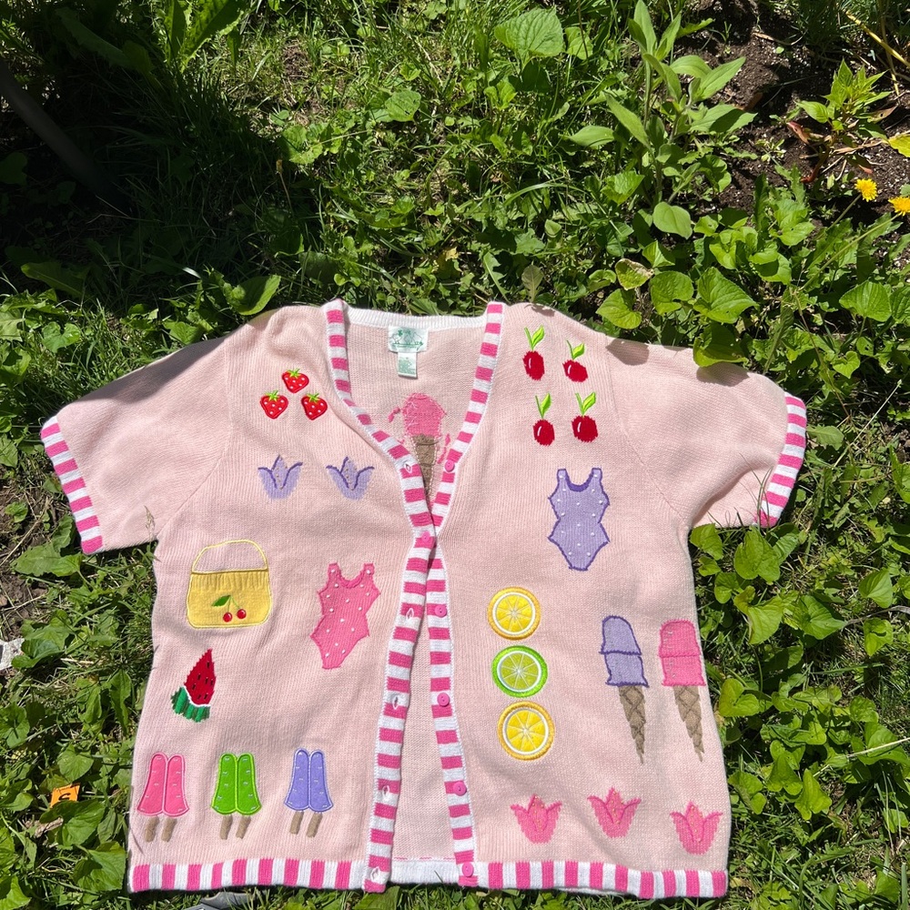 Quacker factory cute. NWOT pink Embroidered CottonCardigan with Summer Motifs